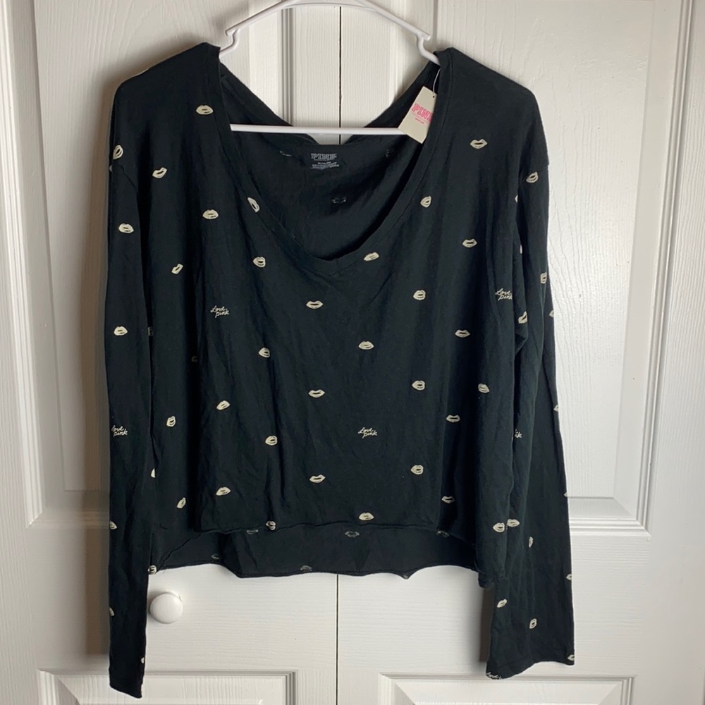 VS PINK long sleeve crop top